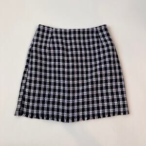 H&M Plaid Textured Mini Skirt size 4 Black and Pink Dark Academia